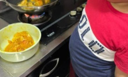 Bocah Di China 14 Tahun Tunjukkan Skill Memasak Profesional