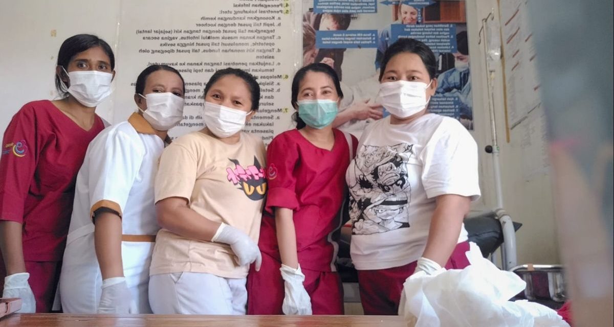 Bidan Kontrak Di Flores Timur Bantu Persalinan Tiga Bayi Kembar