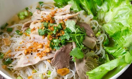Menu Bihun Bebek Sajian Kuliner Yang Pas Untuk Berbuka Puasa