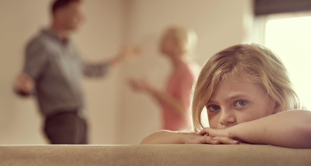 Tips Mengatasi Trauma Anak Akibat Kondisi Broken Home