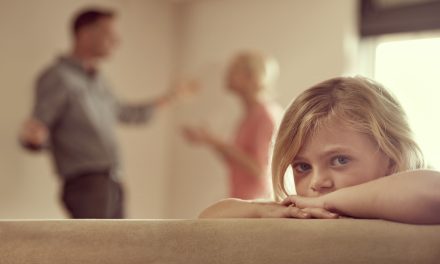 Tips Mengatasi Trauma Anak Akibat Kondisi Broken Home