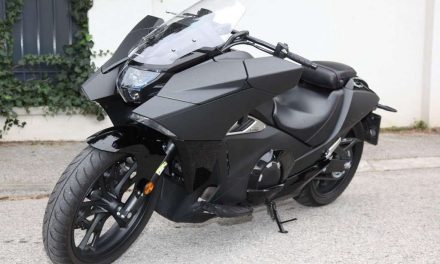 Honda NM4 Vultus Motor Dengan Desain Futuristik Dan Unik